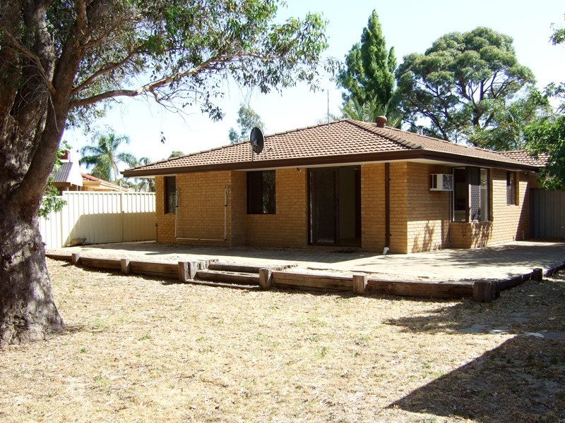 91 Tijuana Road, Brookdale WA 6112