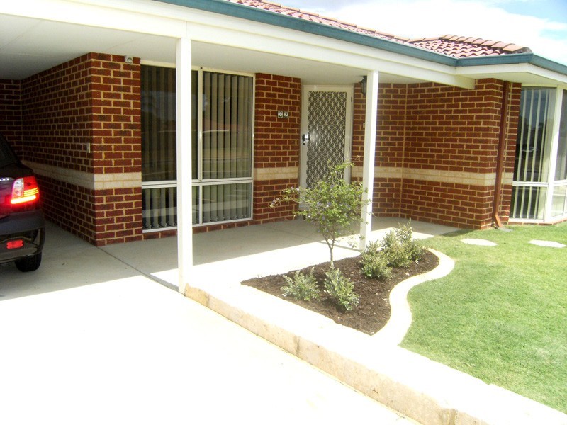 22 Batt Drive, Brookdale WA 6112