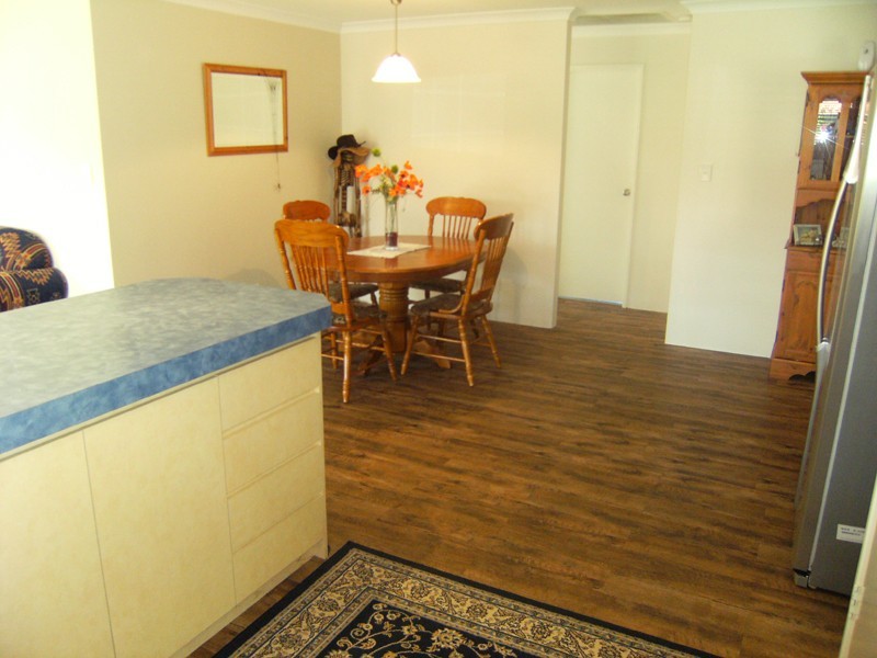 22 Batt Drive, Brookdale WA 6112