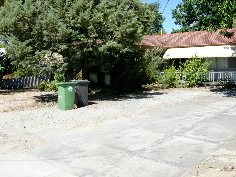 126 Westfield Rd, Kelmscott WA 6111