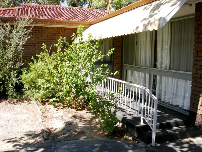 126 Westfield Rd, Kelmscott WA 6111