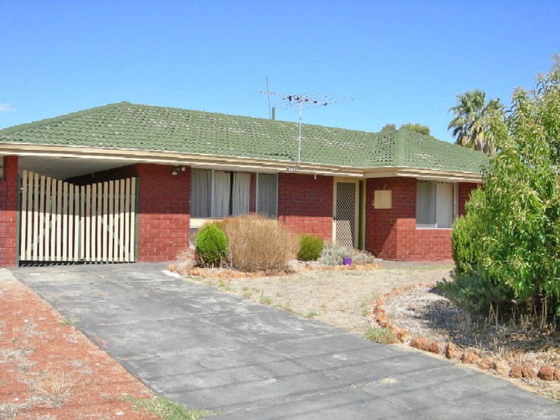13 Baryna Street, Armadale WA 6112