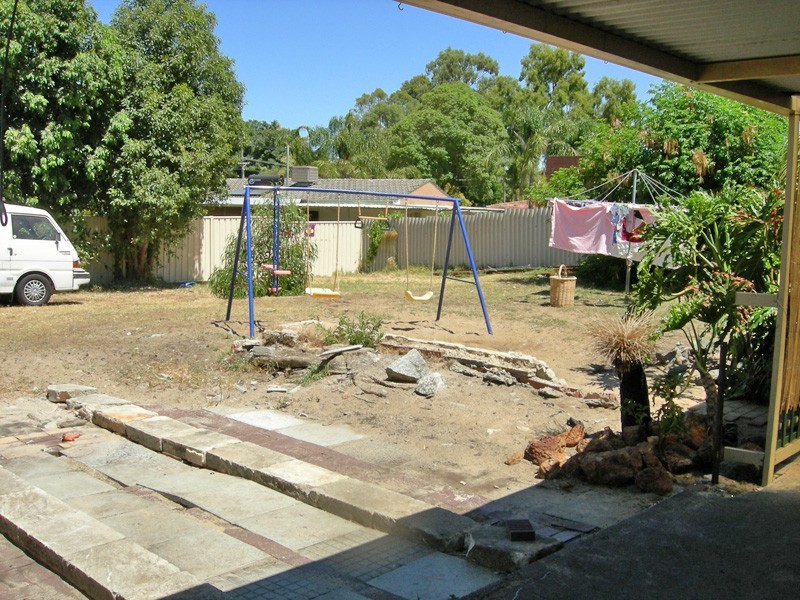13 Baryna Street, Armadale WA 6112