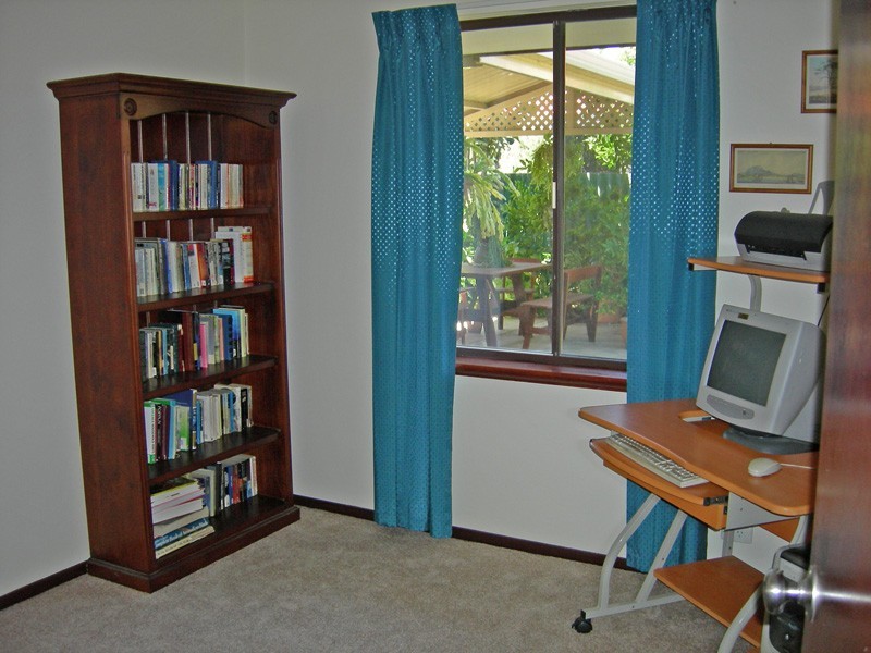 32 Sidcup Way, Kelmscott WA 6111