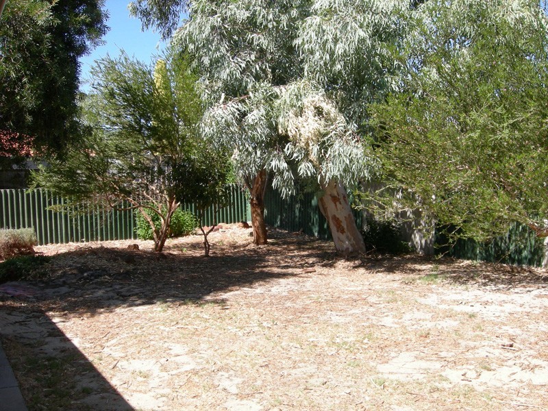 32 Sidcup Way, Kelmscott WA 6111