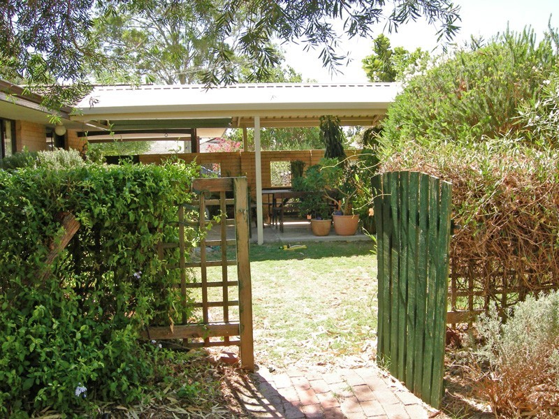 32 Sidcup Way, Kelmscott WA 6111