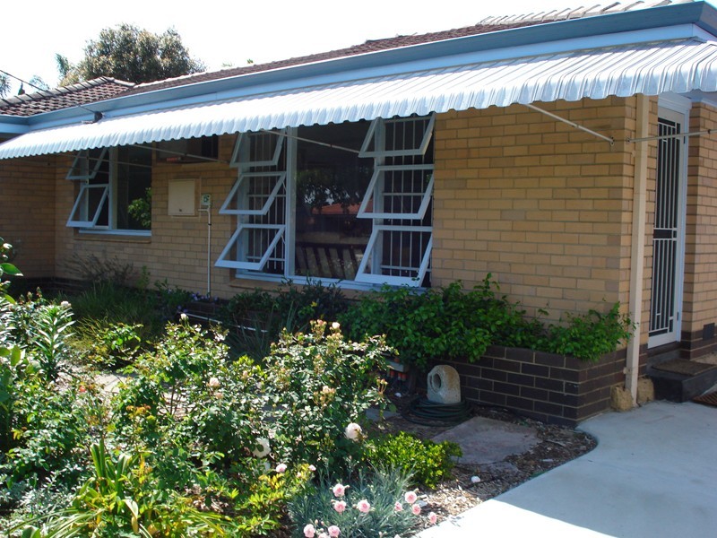 14b Nicholas St, Gosnells WA 6110