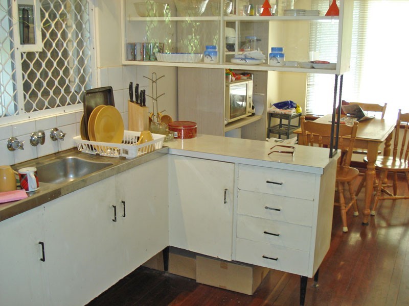 347 Railway Avenue, Armadale WA 6112