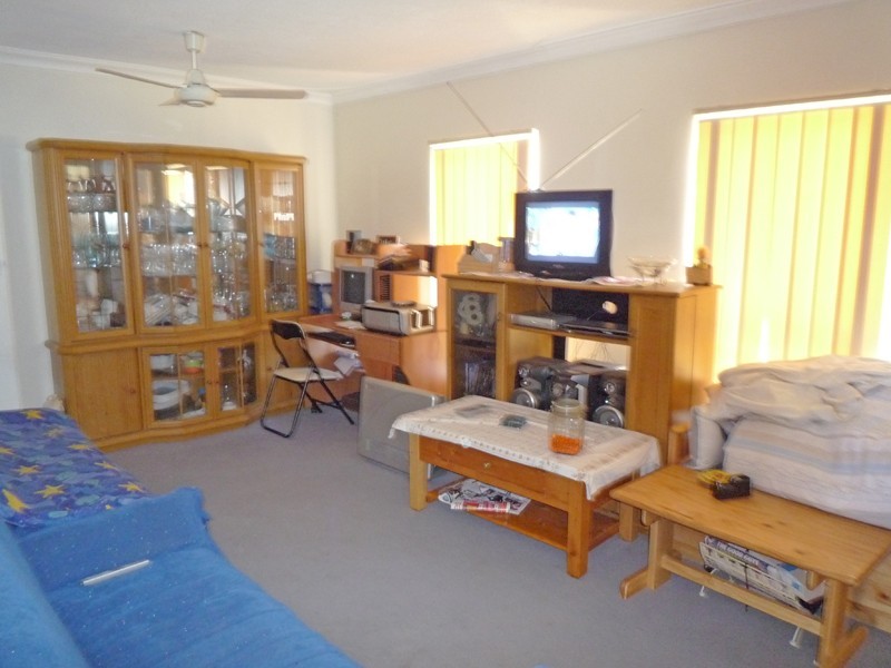 22 Lindy Way, Camillo WA 6111