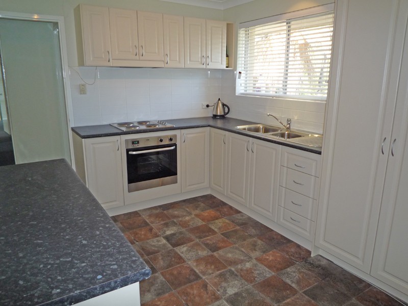 15 Carawatha Avenue, Mount Nasura WA 6112