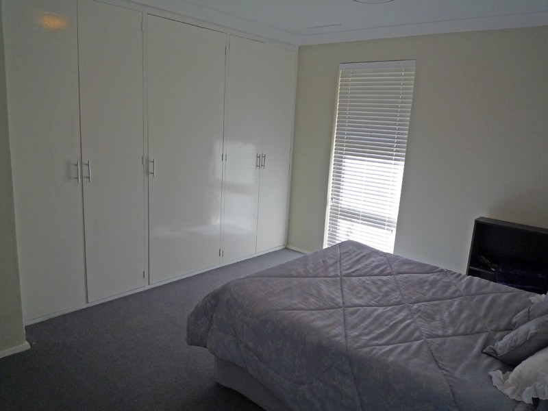 15 Carawatha Avenue, Mount Nasura WA 6112