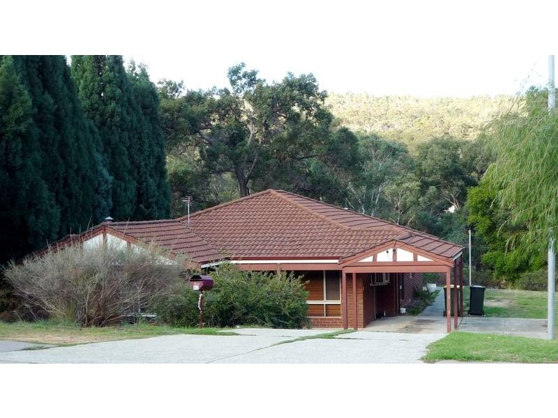 82 Amethyst Cres, Mount Richon WA 6112