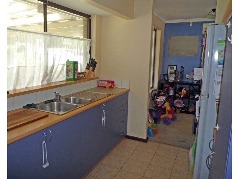 130 Chamberlain Street, Gosnells WA 6110