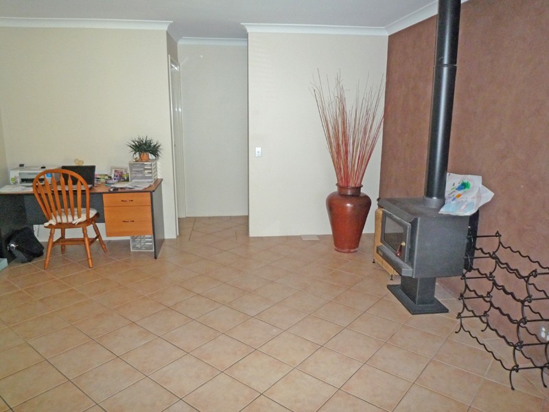 45 Redtingle Road, Camillo WA 6111