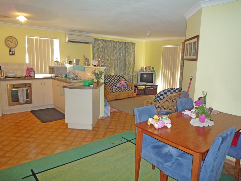 175A Third Avenue, Kelmscott WA 6111