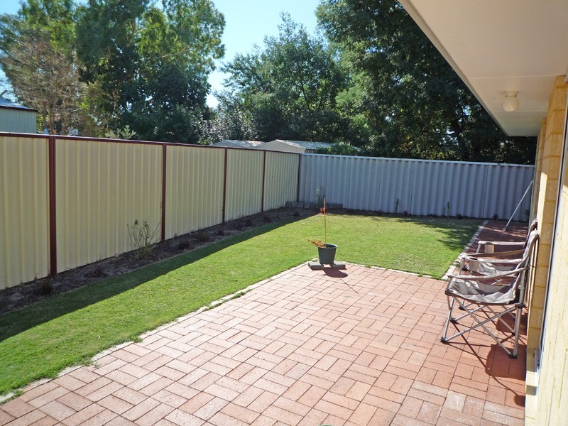 175A Third Avenue, Kelmscott WA 6111