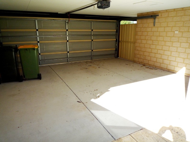 111 Westfield Rd, Camillo WA 6111