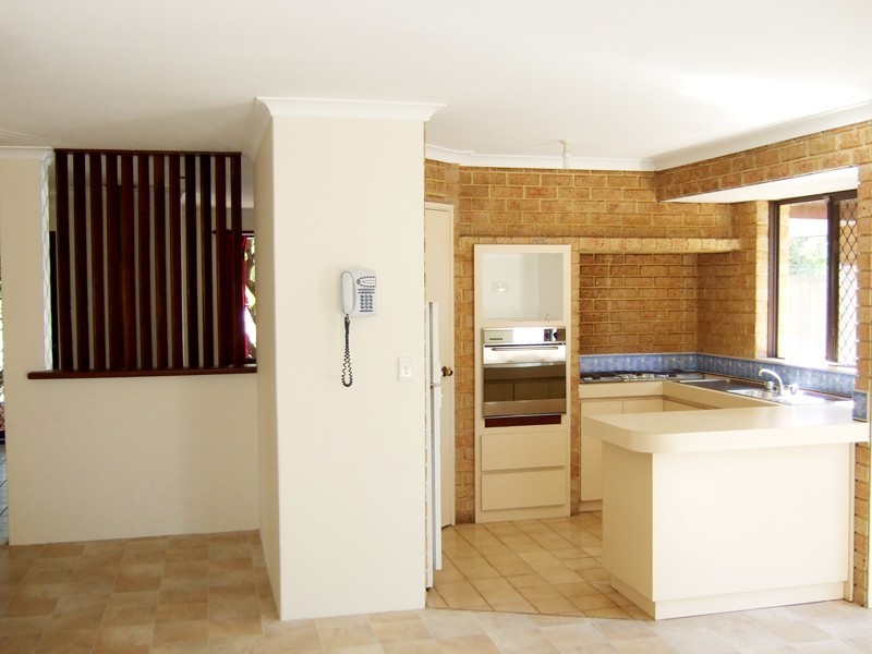 91 Tijuana Road, Armadale WA 6112