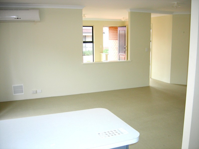 6/59 Third Avenue, Kelmscott WA 6111