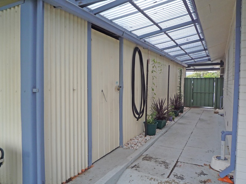 79 Amanda Drive, Camillo WA 6111