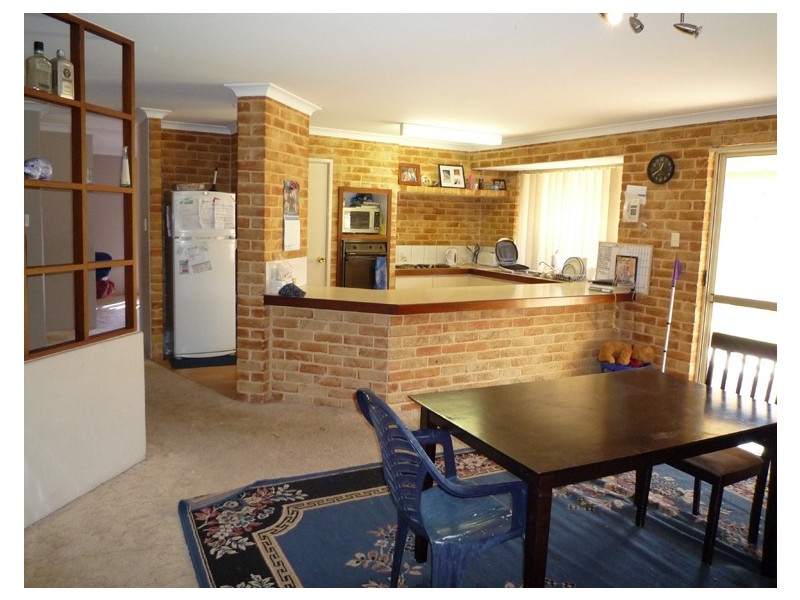 5 Lambert Street, Huntingdale WA 6110