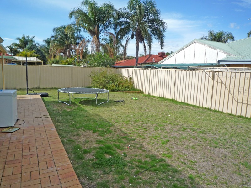 5 Lambert Street, Huntingdale WA 6110