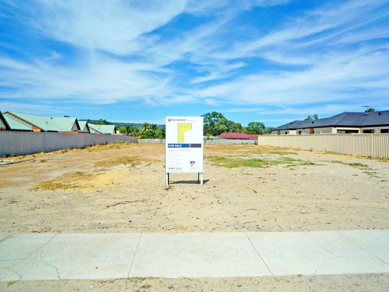 102 Westfield Road, Kelmscott WA 6111