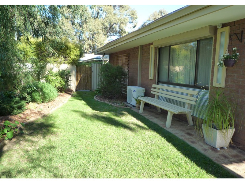 3 Abdale Court, Camillo WA 6111