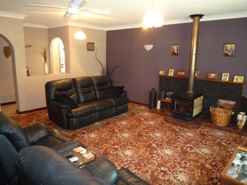 3 Abdale Court, Camillo WA 6111