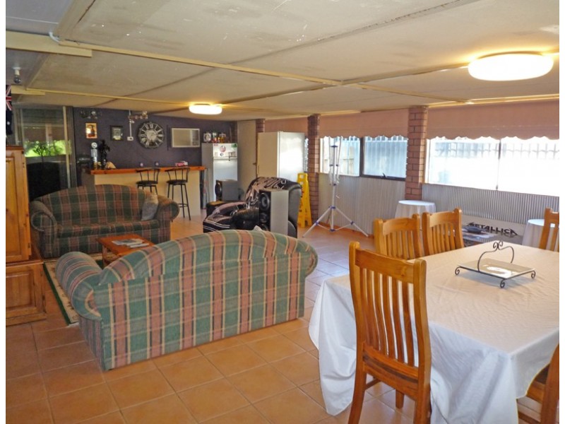 3 Abdale Court, Camillo WA 6111