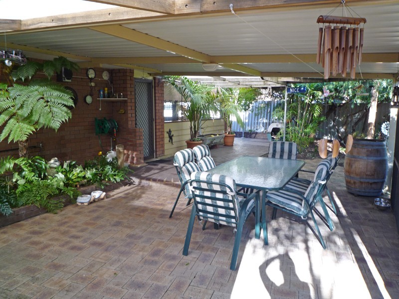 3 Abdale Court, Camillo WA 6111