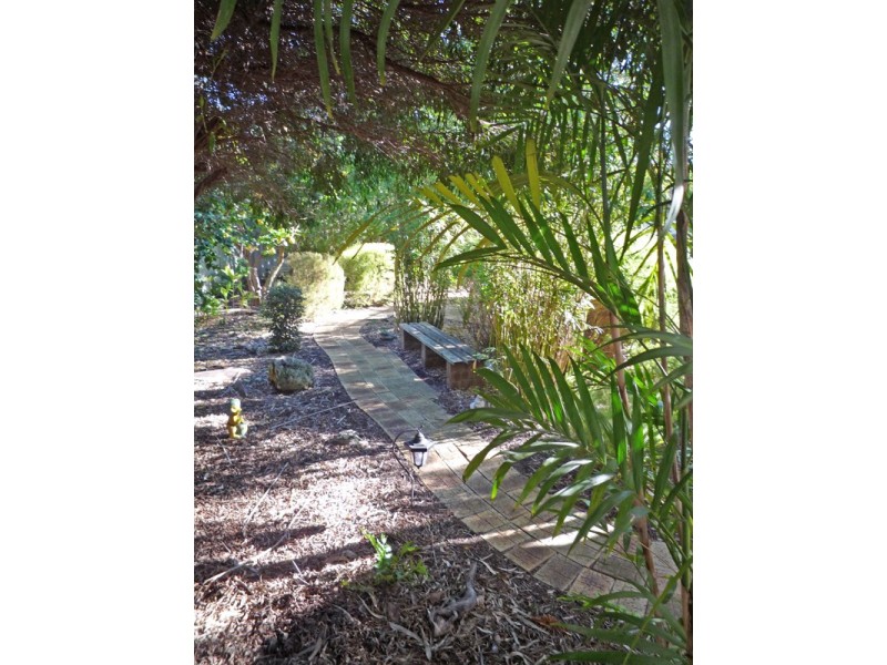 3 Abdale Court, Camillo WA 6111