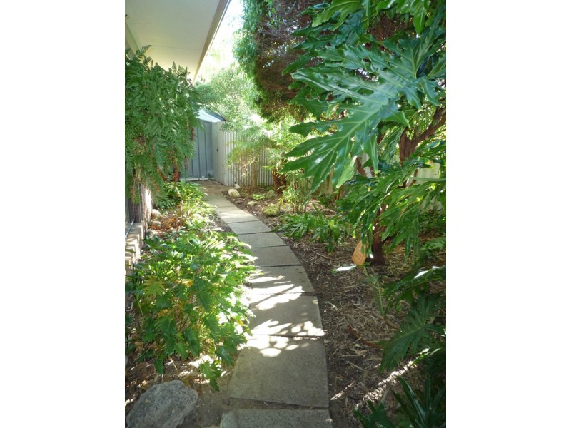 3 Abdale Court, Camillo WA 6111