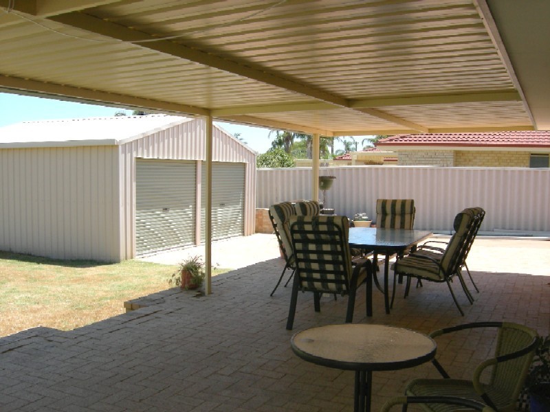 9 Kara Court, Seville Grove WA 6112