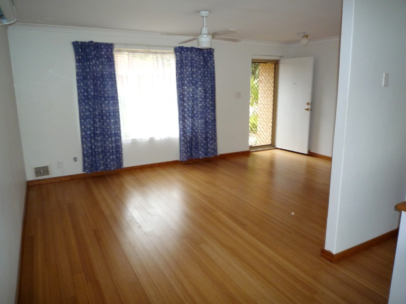 4/23 Quarram Way, Gosnells WA 6110