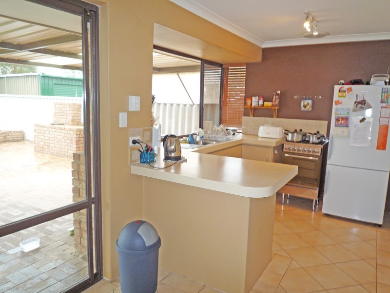 88 Brown Crescent, Seville Grove WA 6112