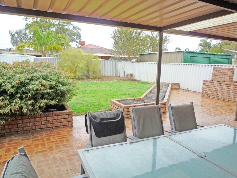 88 Brown Crescent, Seville Grove WA 6112