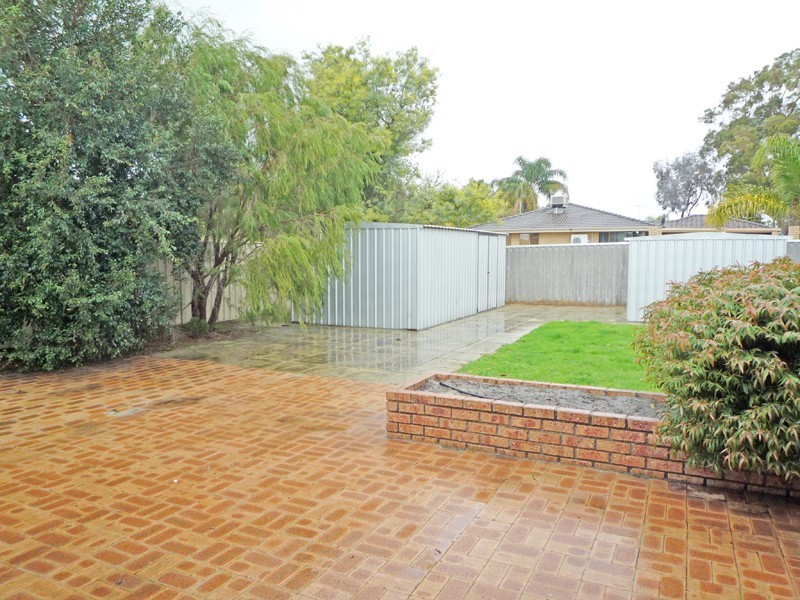 88 Brown Crescent, Seville Grove WA 6112