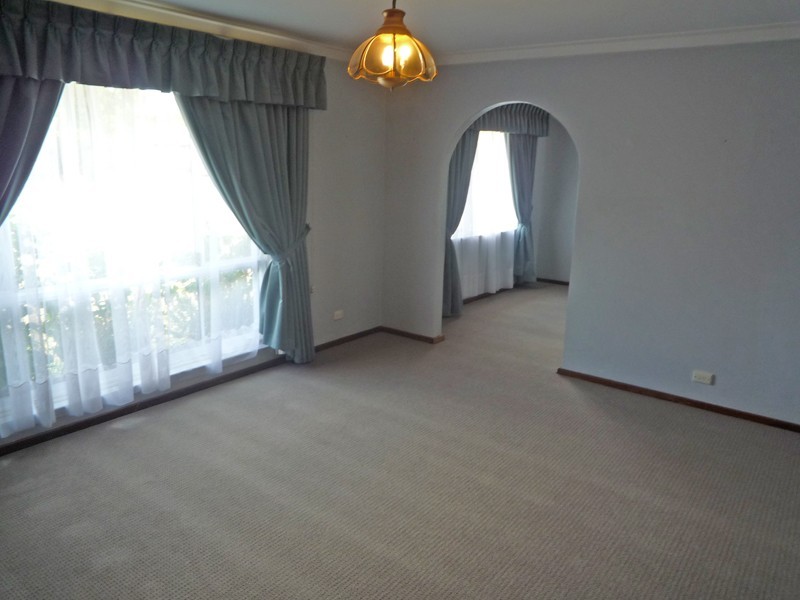 19 Tambulam Way, Armadale WA 6112