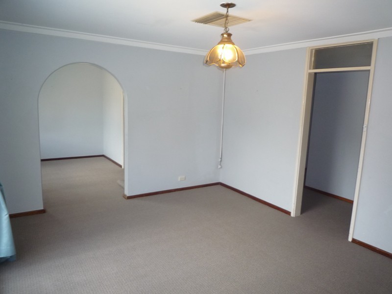 19 Tambulam Way, Armadale WA 6112