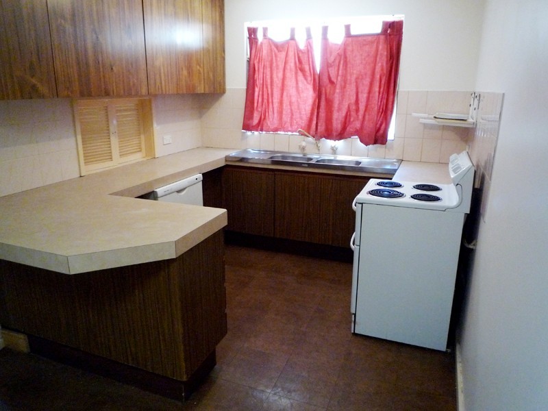 12 Delamere Way, Camillo WA 6111