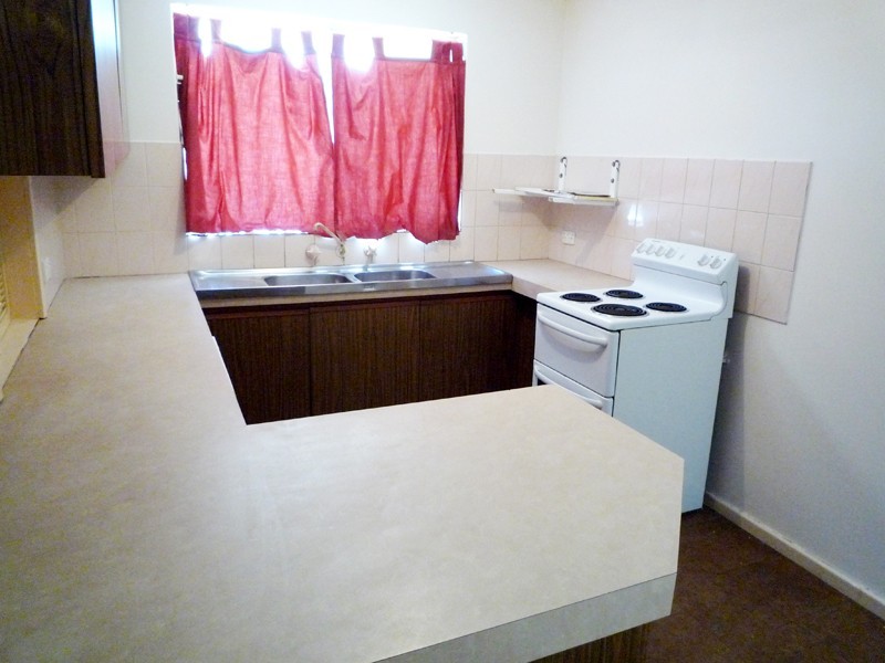 12 Delamere Way, Camillo WA 6111