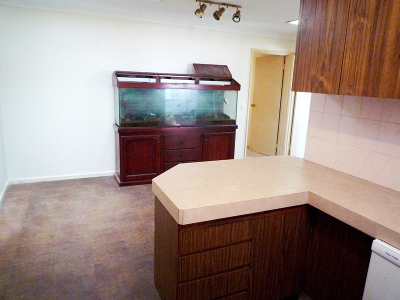 12 Delamere Way, Camillo WA 6111