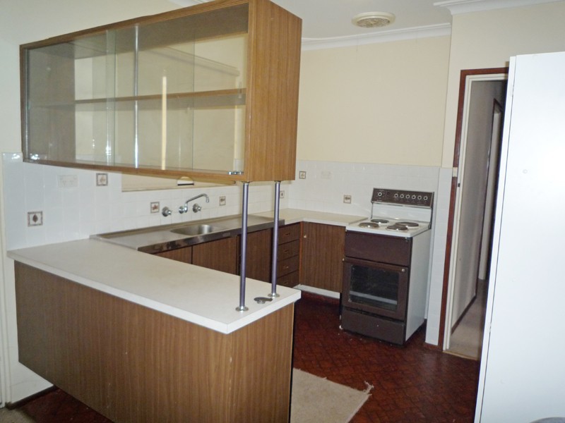 1 Cherry Way, Camillo WA 6111