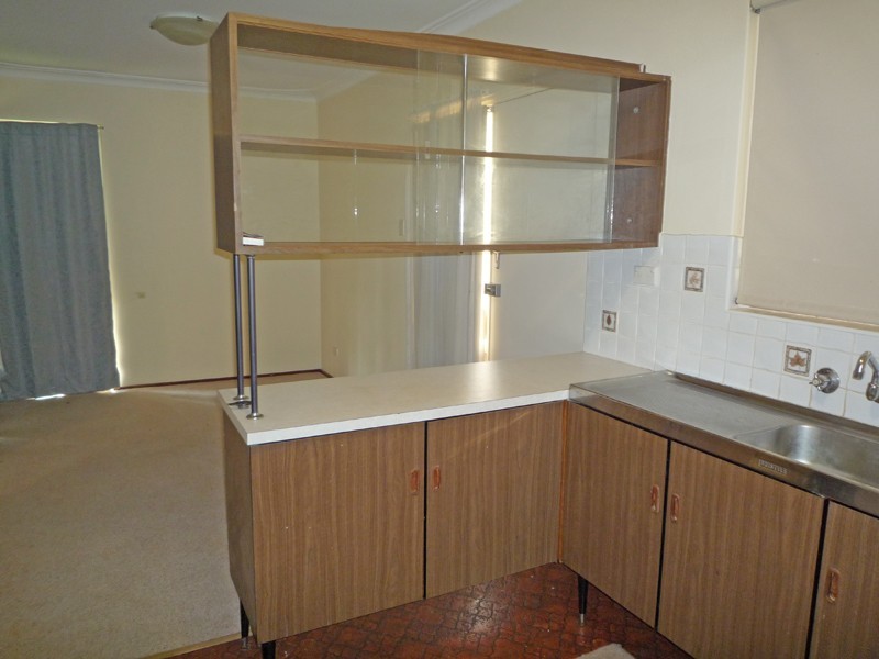 1 Cherry Way, Camillo WA 6111