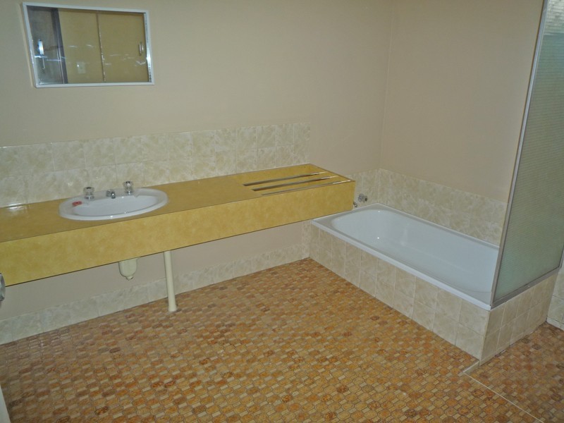 86B Westfield Road, Kelmscott WA 6111