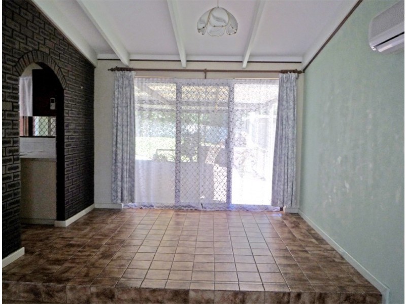 9 Nash St, Kelmscott WA 6111