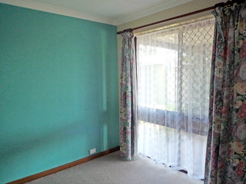 9 Nash St, Kelmscott WA 6111