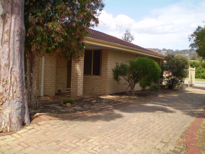 89a Church Ave, Armadale WA 6112