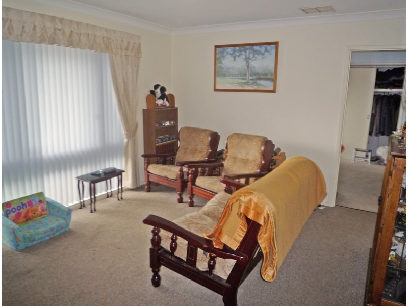 3 Woburn Way, Kelmscott WA 6111
